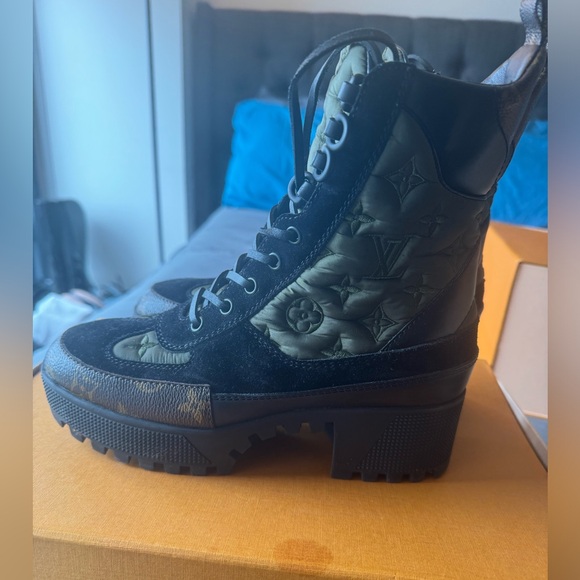 Louis Vuitton Monogram Laureate Platform boot! - Picture 2 of 8